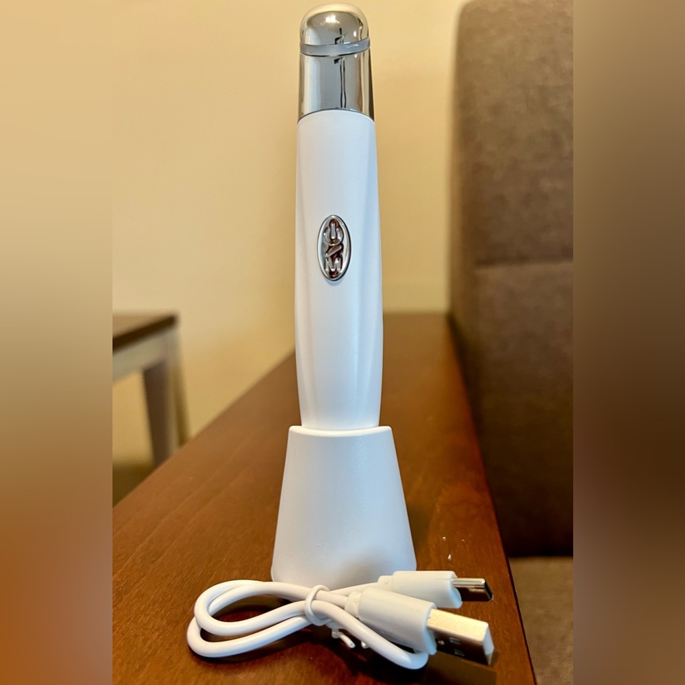 Eye Beauty Wand